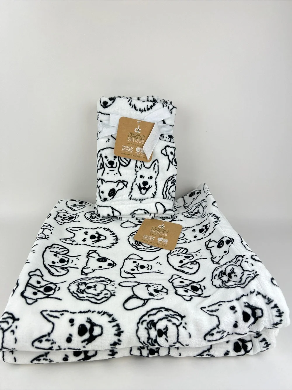 Deborah Connolly Bath Towel Set Dog Print Black White Velour Cotton 4 Pc Set NEW